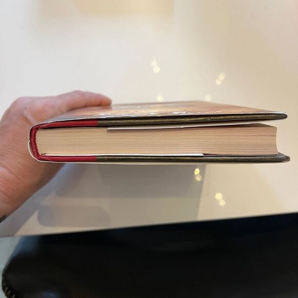 5/$20 The Secret Garden book by Rhonda Byrne - Picture 4 of 5